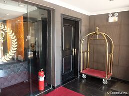 Fields Plaza Hotel