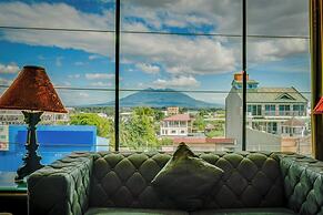 Fields Plaza Hotel