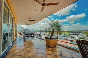 Fields Plaza Hotel