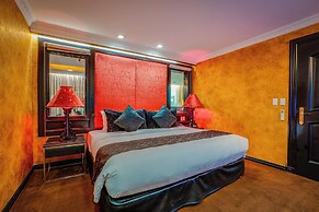 Fields Plaza Hotel