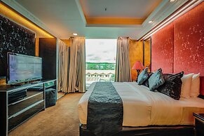 Fields Plaza Hotel