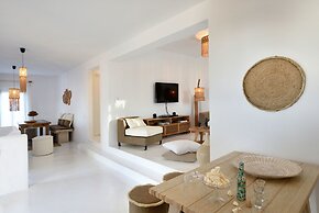 Amalgam Homes Paros