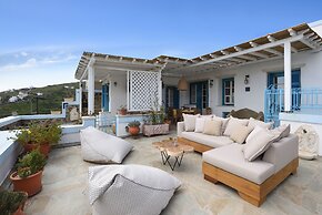 Amalgam Homes Tinos