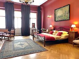 Small Luxury Palace Residence