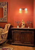 Small Luxury Palace Residence