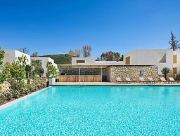 Voyage Torba Hotel