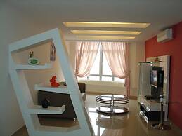 Duta Hotel & Residence