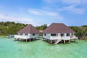 Chale Island Resort