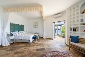 Chale Island Resort