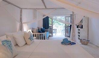 Chale Island Resort
