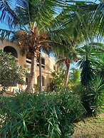 Northshore Seaside Suites