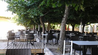 Sever Rio Hotel