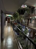 67 Airport Hotel