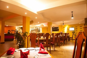 67 Airport Hotel
