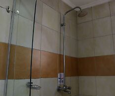 67 Airport Hotel