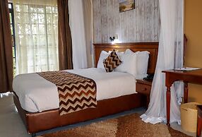 67 Airport Hotel