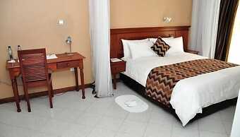 67 Airport Hotel