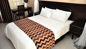67 Airport Hotel