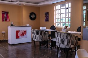 67 Airport Hotel
