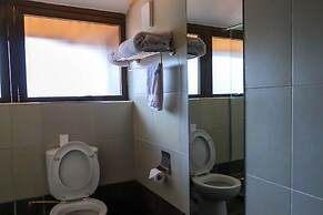 67 Airport Hotel