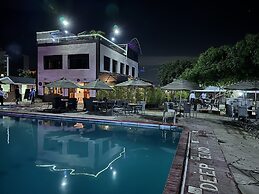 67 Airport Hotel