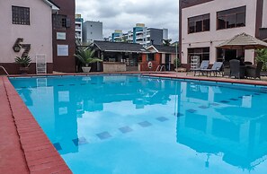 67 Airport Hotel