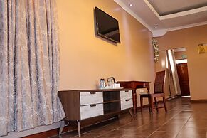 67 Airport Hotel