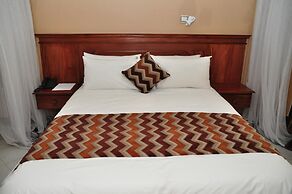 67 Airport Hotel