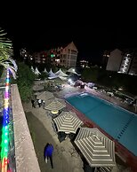 67 Airport Hotel