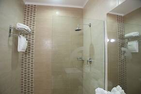 Aranjuez Hotel & Suites