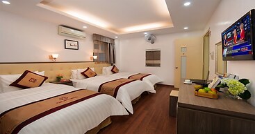 Van Mieu Hotel