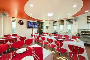 Van Mieu Hotel