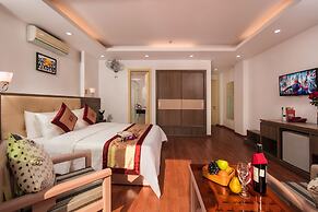 Van Mieu Hotel