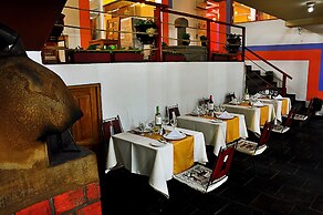 Intiqa Hotel