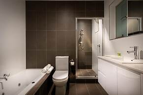 Crest on Barkly Serviced Apartments