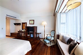 Shangrila Boutique Hotel