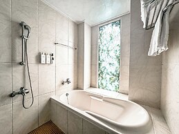 Shangrila Boutique Hotel