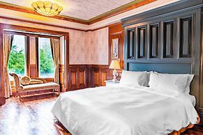 Shangrila Boutique Hotel