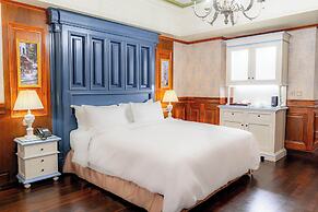 Shangrila Boutique Hotel