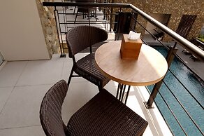Mahogany Hotel