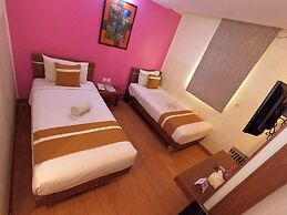 World Hotel