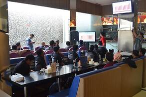 World Hotel