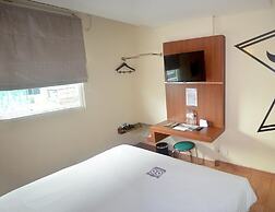 World Hotel