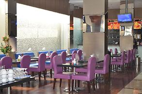 World Hotel