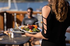 Backeddy Resort and Marina
