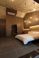 Valentine Hotel