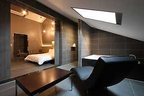 Valentine Hotel