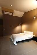 Valentine Hotel