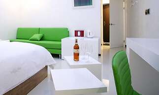 Antives Hotel