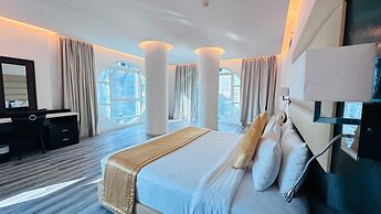 Emirates Grand Hotel